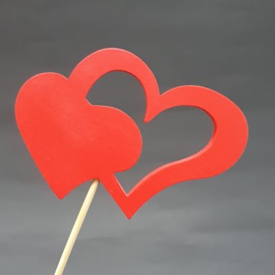 Czerwone serce na piku