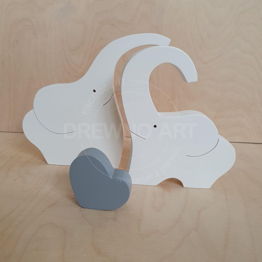 Białe słonie z drewna z szarym sercem Białe słonie z drewna z szarym sercem
